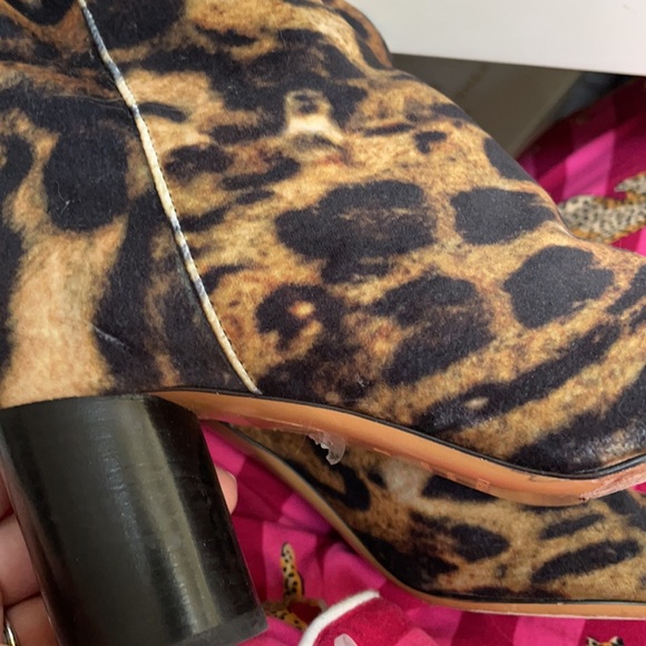 Isabel Marant RITZA leopard print ankle boots - Picture 16 of 16